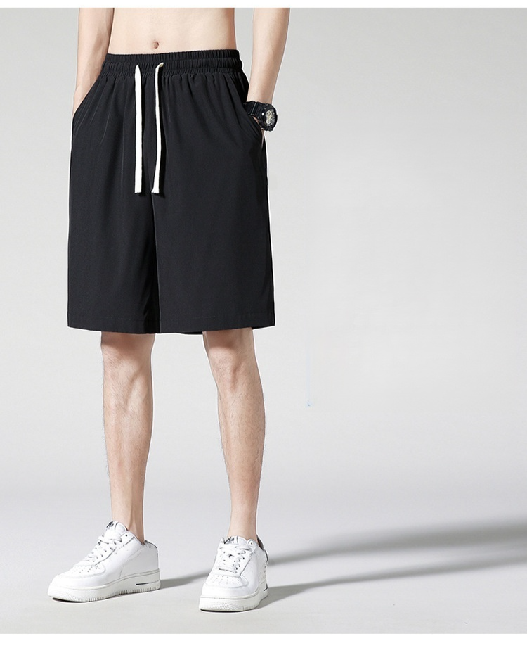 大きいサイズのルーズフィットショーツ着用例