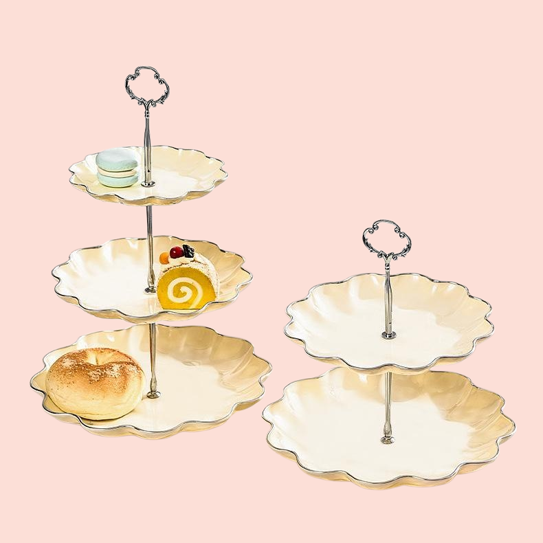 水の波紋のシンプルなフルーツプレート