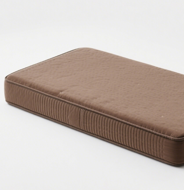 シングル、ダブルサイズのマットレス、ボックスに入った、10インチのミックスマットレス、ゼロプレッシャーフォームを使用し、内蔵スプリングで圧力を和らげ、動きを分離し、中程度の硬さです。