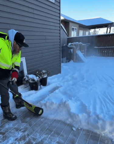 Souffleuse à neige à batterie au lithium importée du Japon