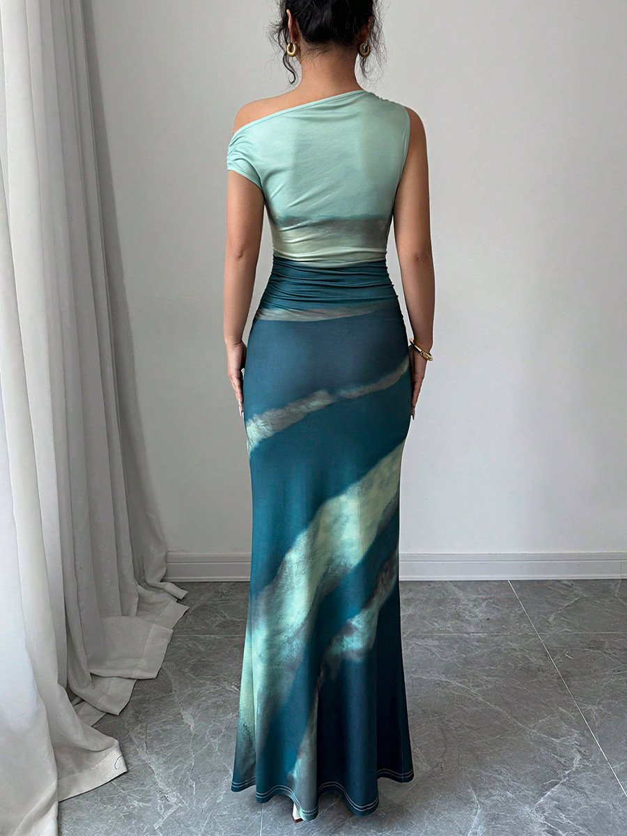 Neues figurbetontes Kleid mit Kontrastfarben und asymmetrischem Schulterdesign.