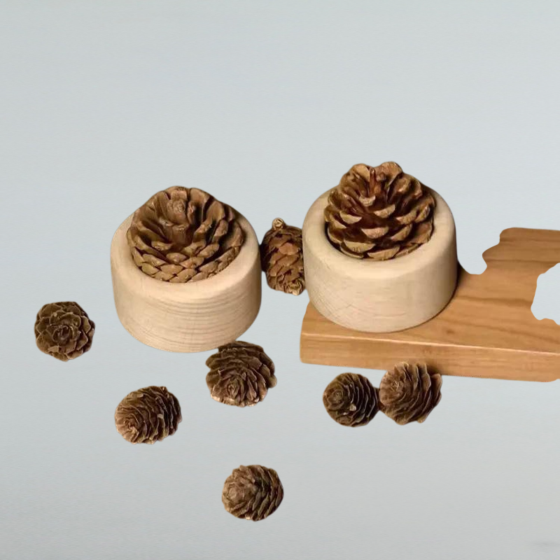 Pinecone Fragrant Wood