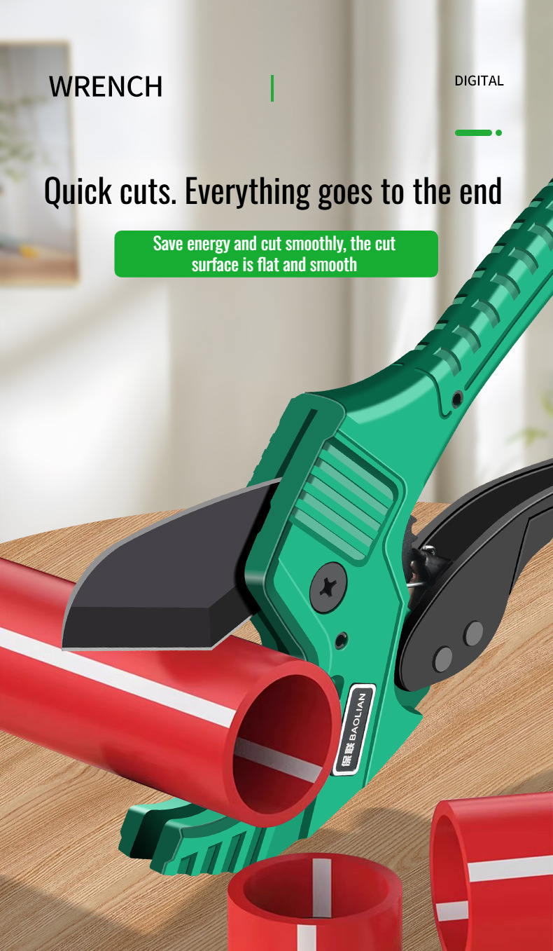 Easy-to-use pipe cutter with non-slip comfortable grip