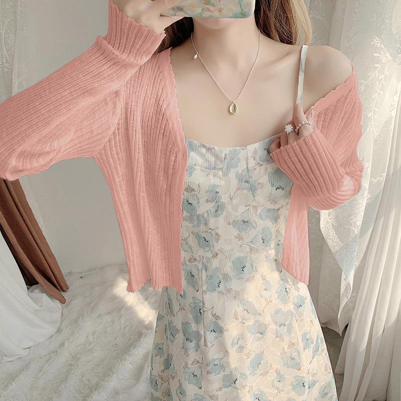 자외선 차단 기능이 있는 블라우스 착용샷