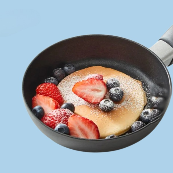 平底厚手の不粘炒め鍋