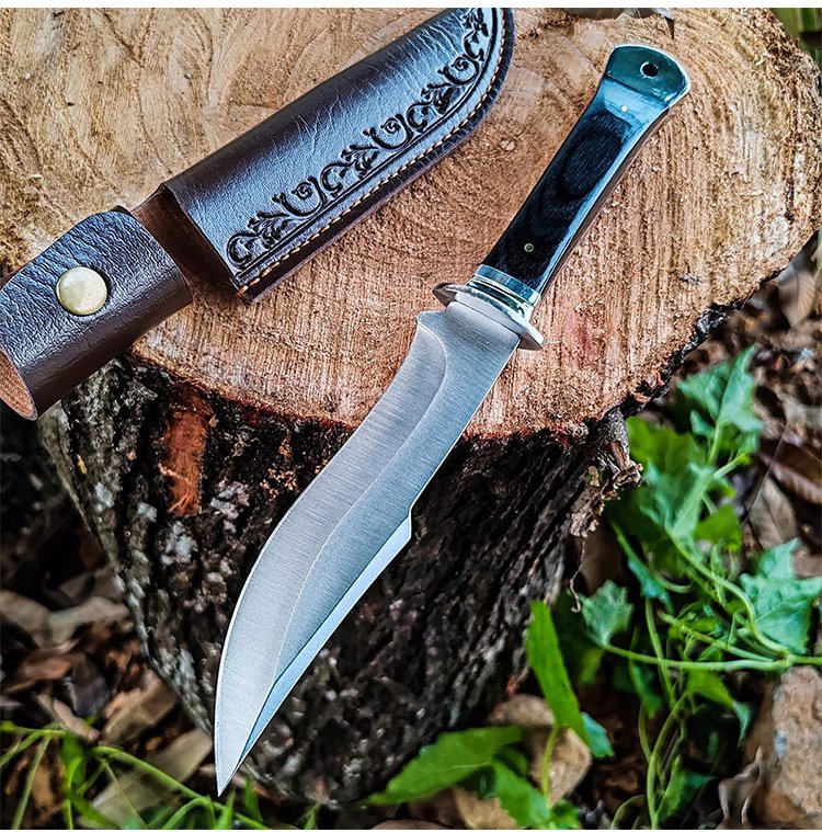 Outdoor-Messer mit integriertem Flaschenöffner und Schraubendreher