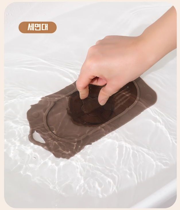 실리콘 소재로 제작된 미끄럼 방지 매트