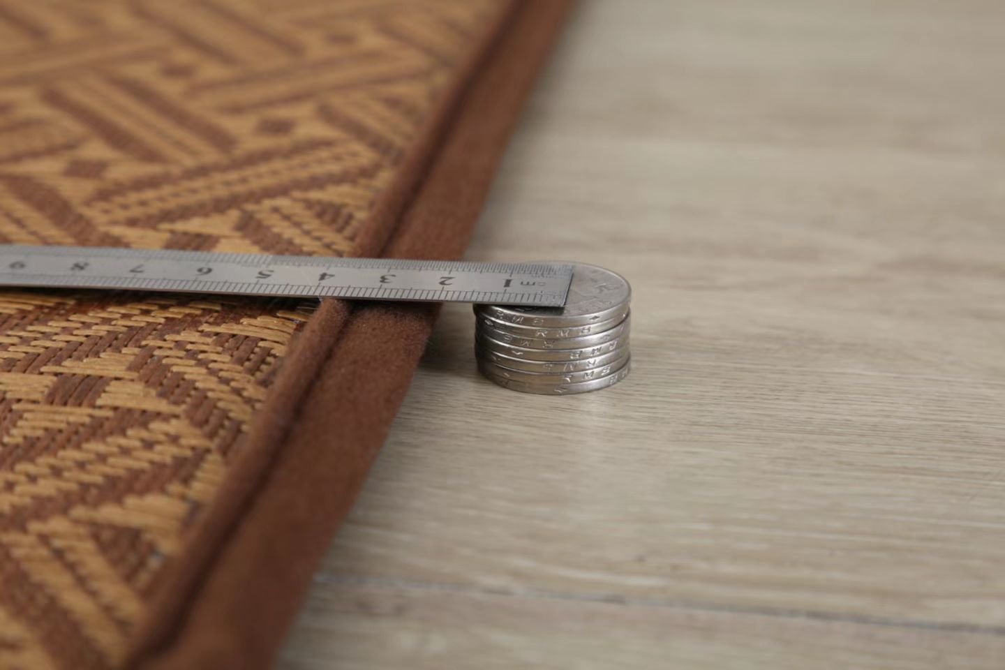 お昼寝やごろ寝に最適なラグマット