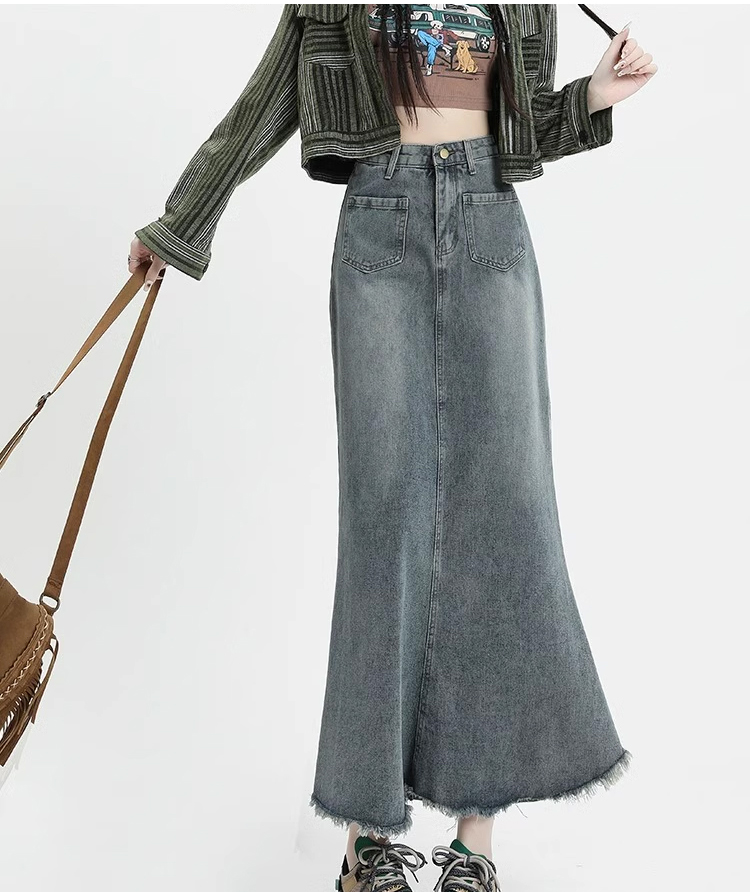 通勤やデートにおすすめのデニムマーメイドスカート