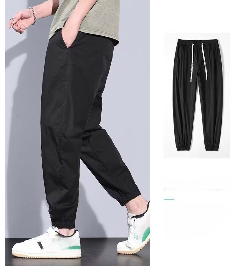 스판 소재로 신축성이 뛰어난 남자 팬츠