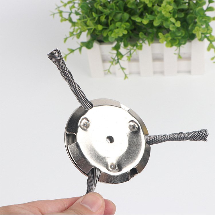 와이어 블레이드 부품 클로즈업