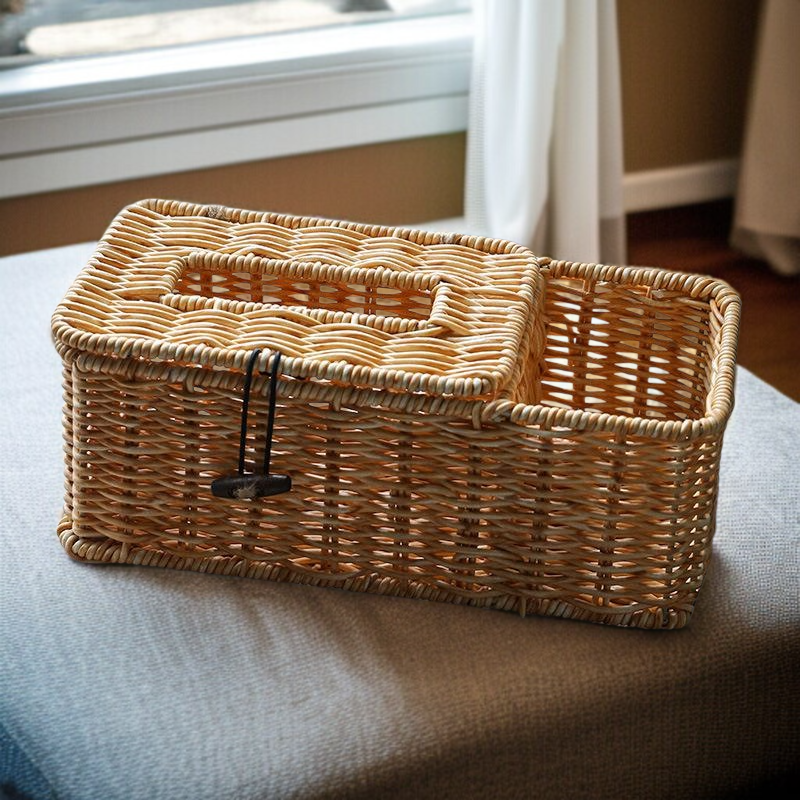 Non-straw tissue box with modern design