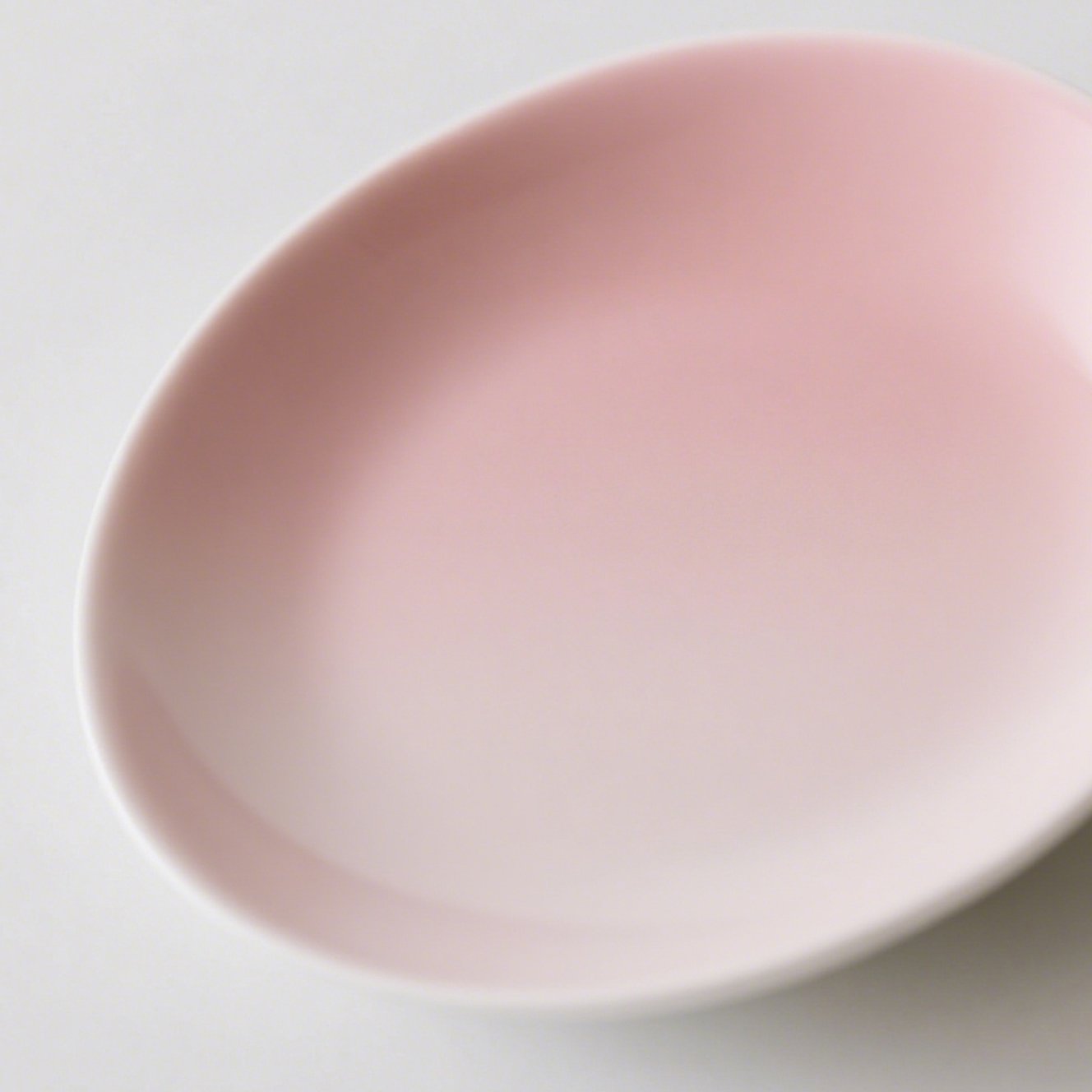 Krémově růžové keramické talíře (6 kusů)