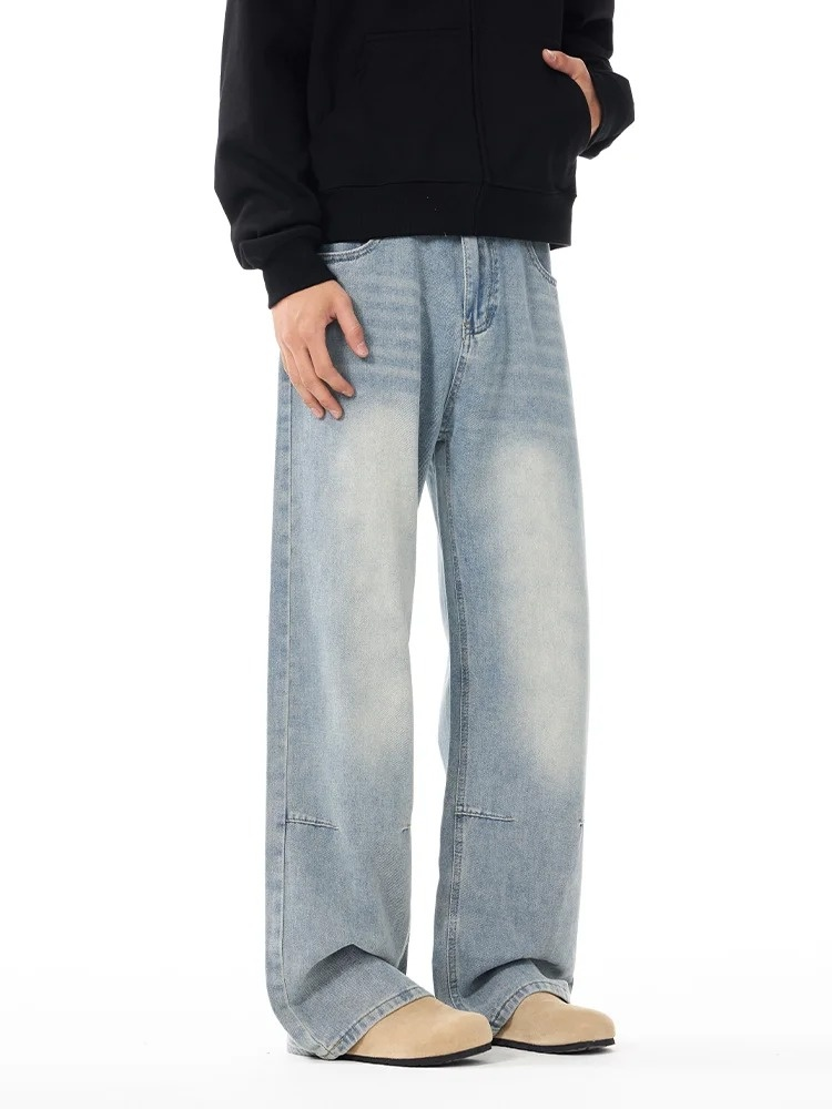 細身の床までの長さのカジュアルジーンズ