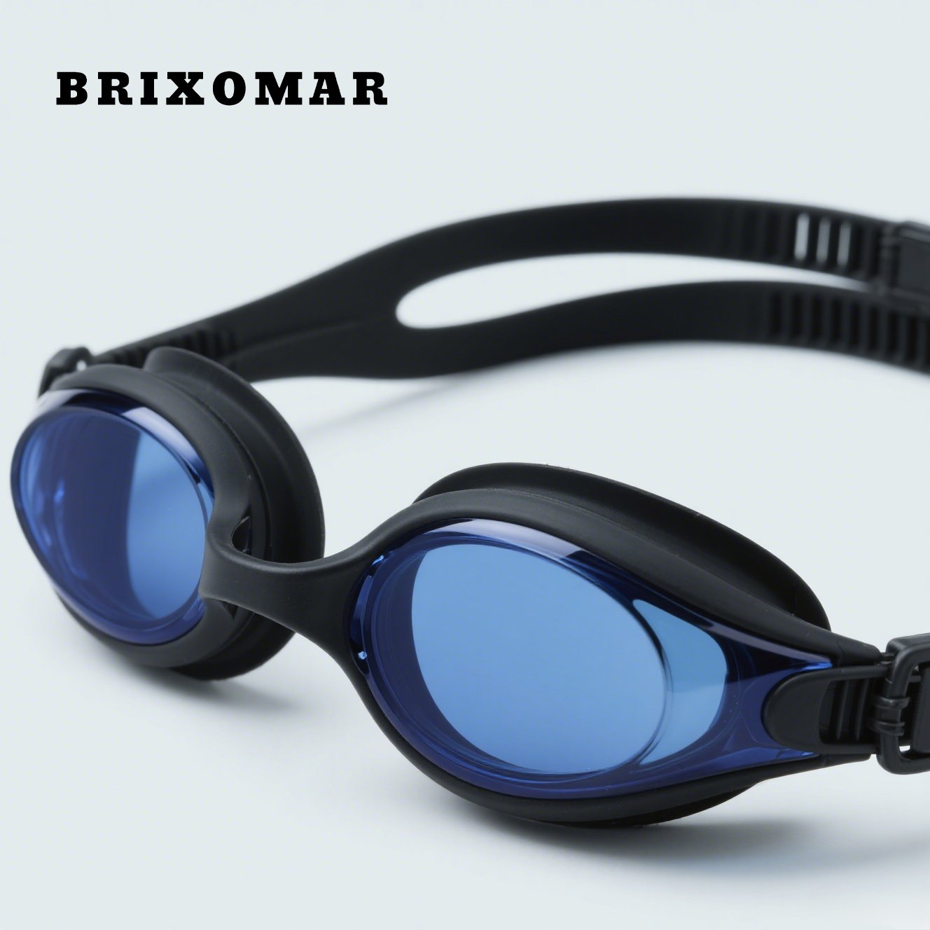 แว่นตาว่ายน้ำกันน้ำและกันฝ้า