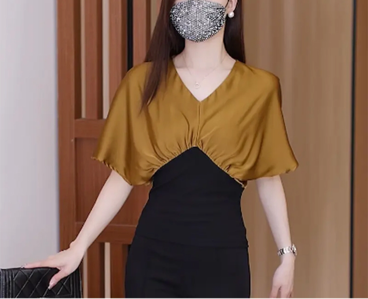 브이넥 가오리티셔츠