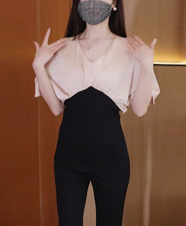 브이넥 가오리티셔츠