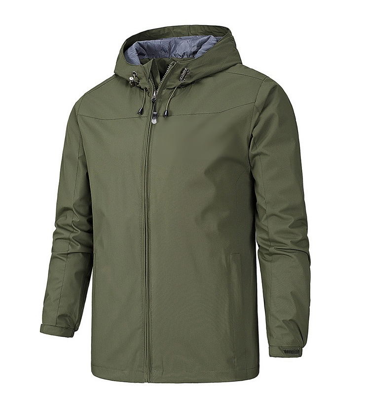 登山用マウンテンパーカーの着用イメージ