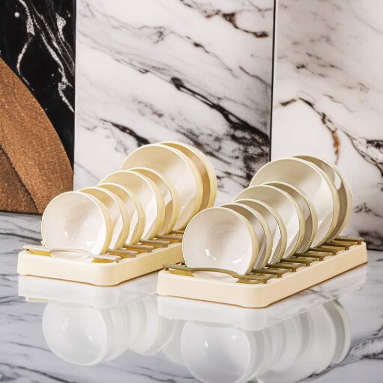 공간 절약형 주방 수납 솔루션