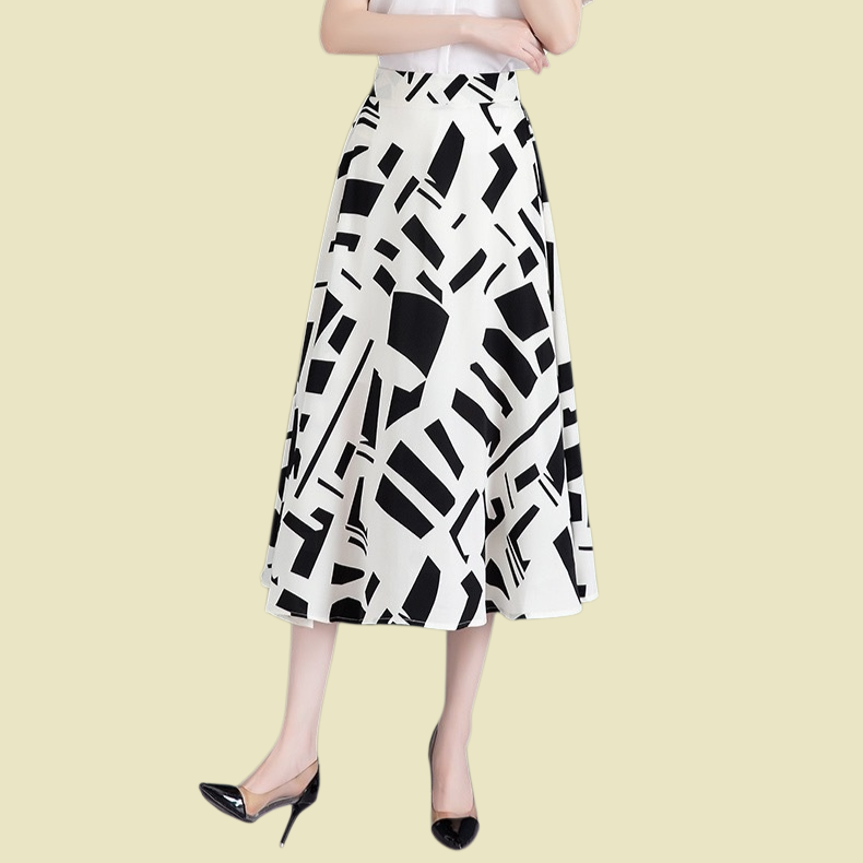 Summer simple temperament half body A-line skirt