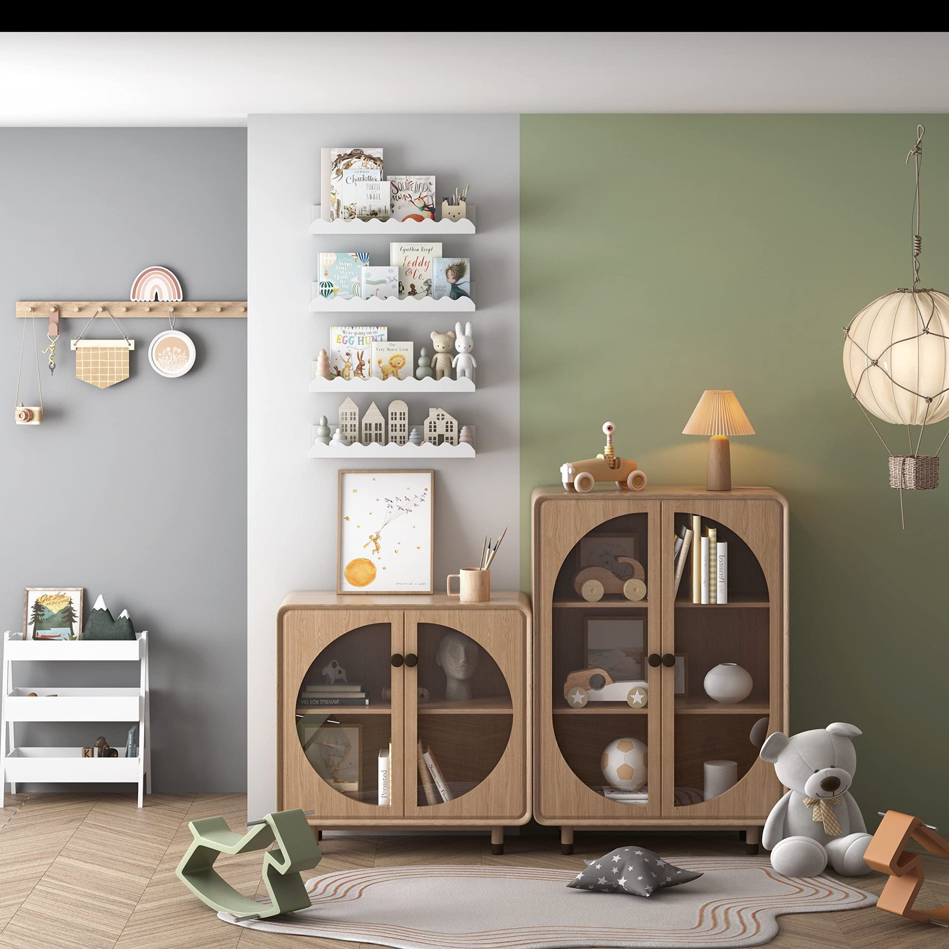 木目が際立つ無垢材壁掛けシェルフ