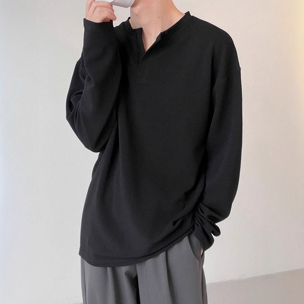 春と秋のメンズ高級無地長袖Tシャツ、新しいゆったりヘンリーカラーボトムシャツ、トレンドのデザイントップ