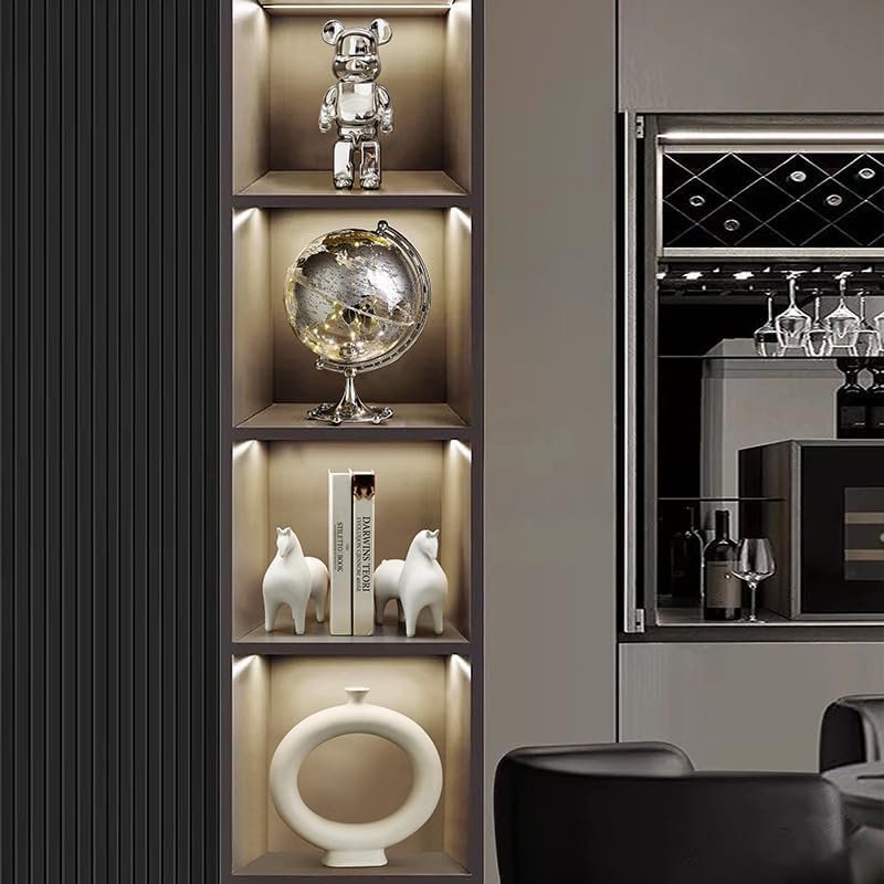 미니멀 세라믹 오브제로 꾸민 거실