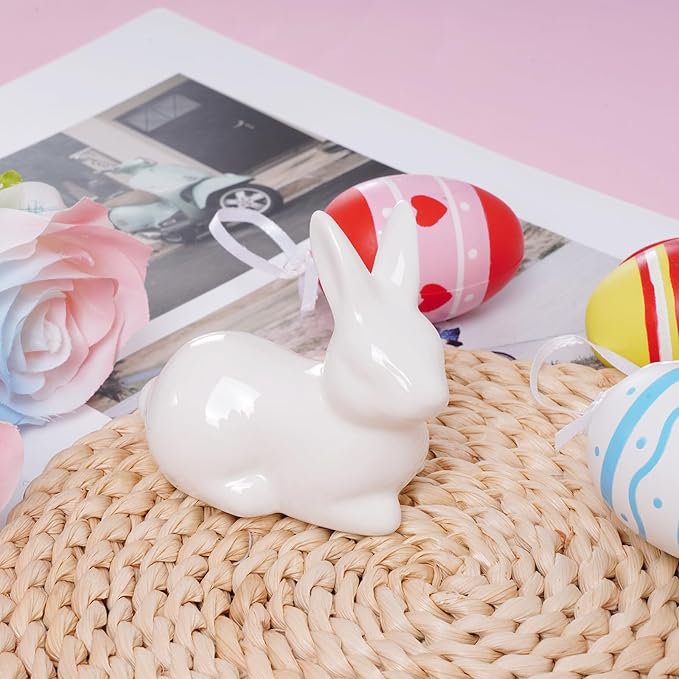 화이트 세라믹 부활절 토끼 동상