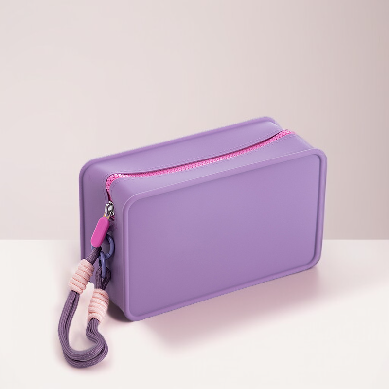 Portable large-capacity storage bag