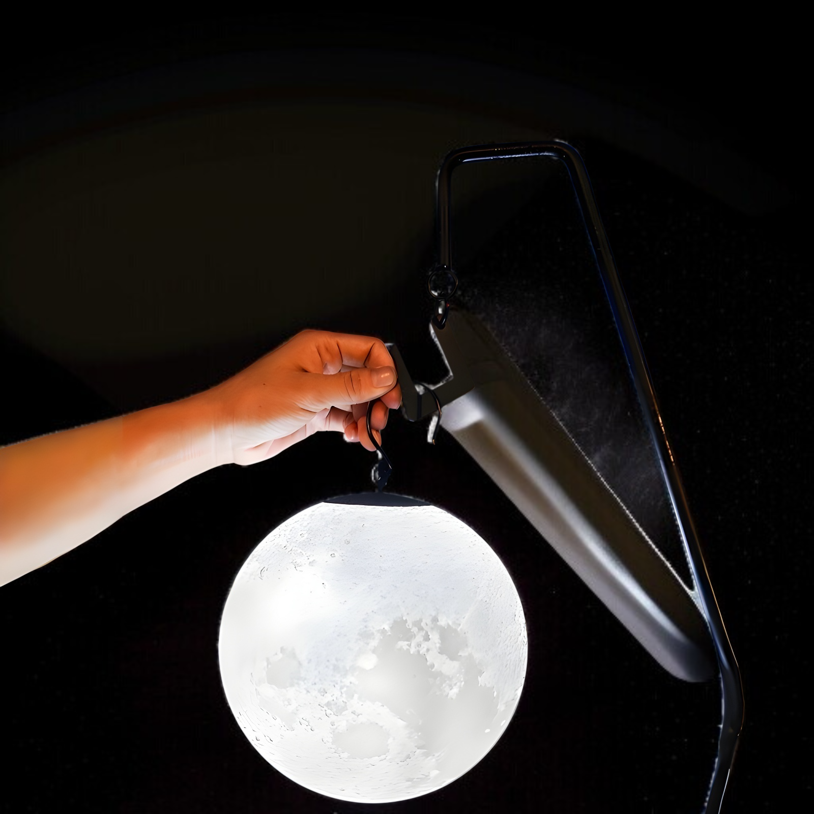 屋外キャンプ用ランタン 長寿命 吊り下げ式 USB充電 LED ムーンキャンプ用ランタン テント 天窓 雰囲気 ランタン 小型ランタン