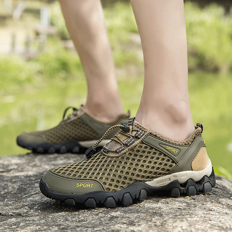 メンズメッシュスニーカー