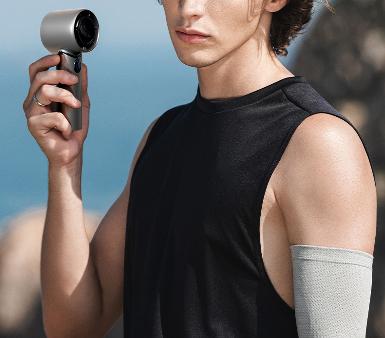 デスクで使える携帯扇風機