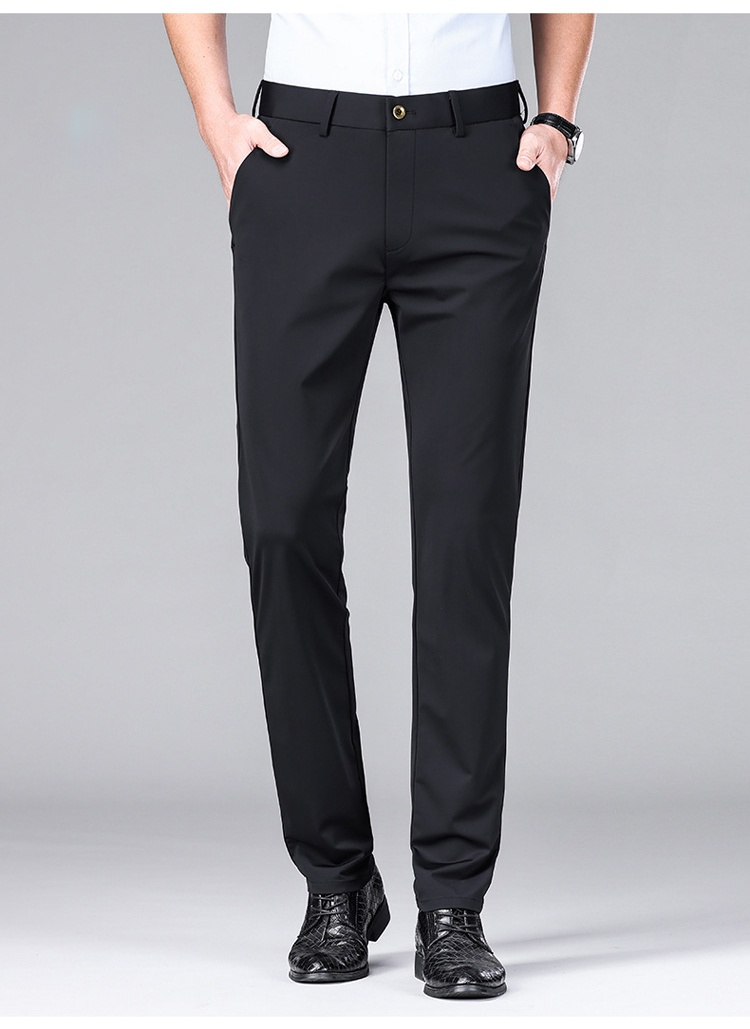 세련된 남성 여름 정장 팬츠 스타일링