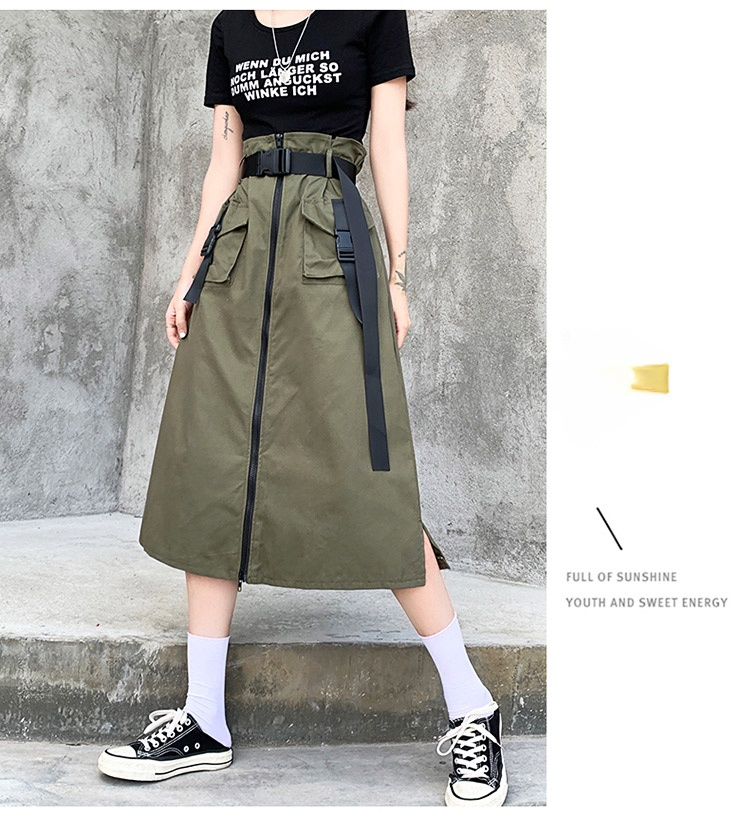春夏コーデにおすすめのカーゴスカート