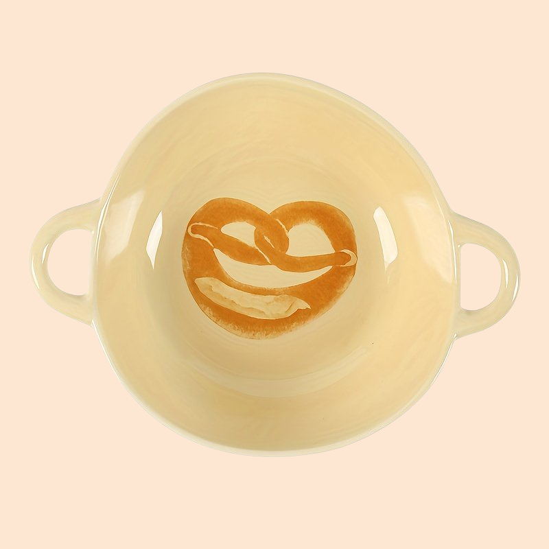 クリーム色の可愛い丼、お皿、カップが1人分