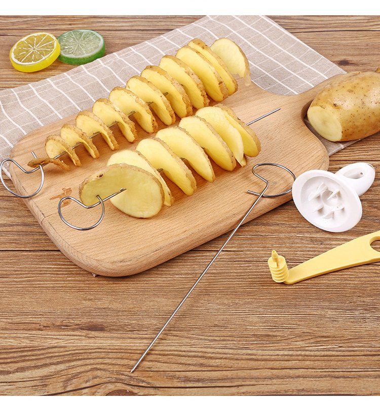 Eine neue Kiefer saugt einen fisch-teller auf