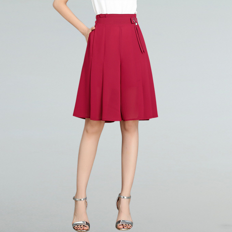 【シフォンショットパンツ】可愛いデザイン　美脚効果バツグン　エレガントな雰囲気を演出　二本目1800円