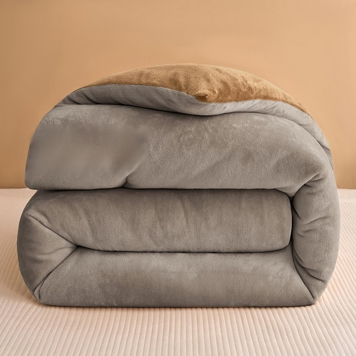 グレー・カーキ