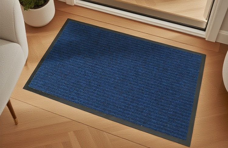 耐汚性に優れた家庭用滑り止めマットの全体画像