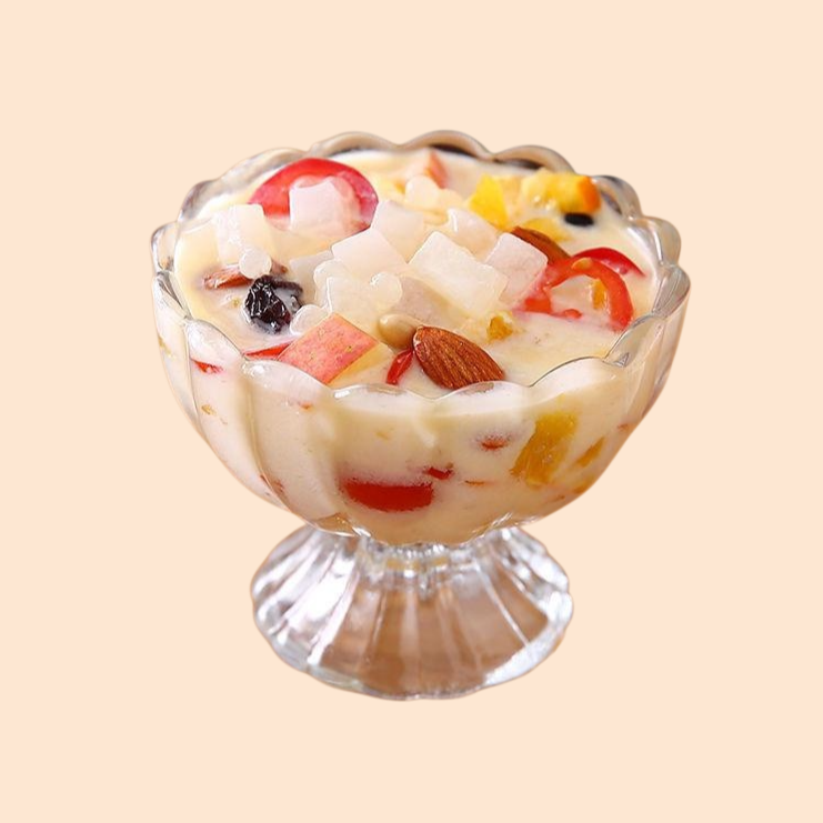 アイスクリームのシングルボールを入れたパフェグラス