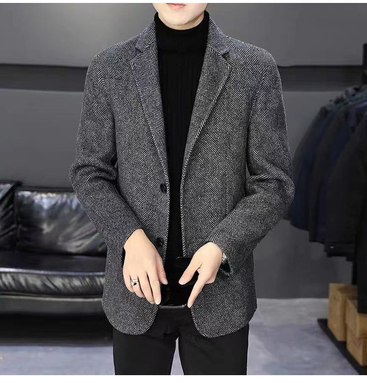 포멀룩에 어울리는 남성 자켓