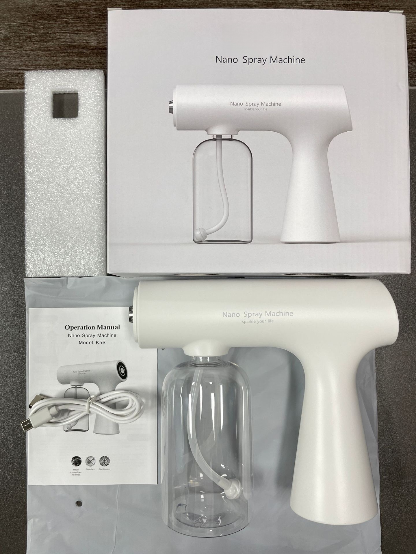 消毒滅菌ミストの噴霧イメージ