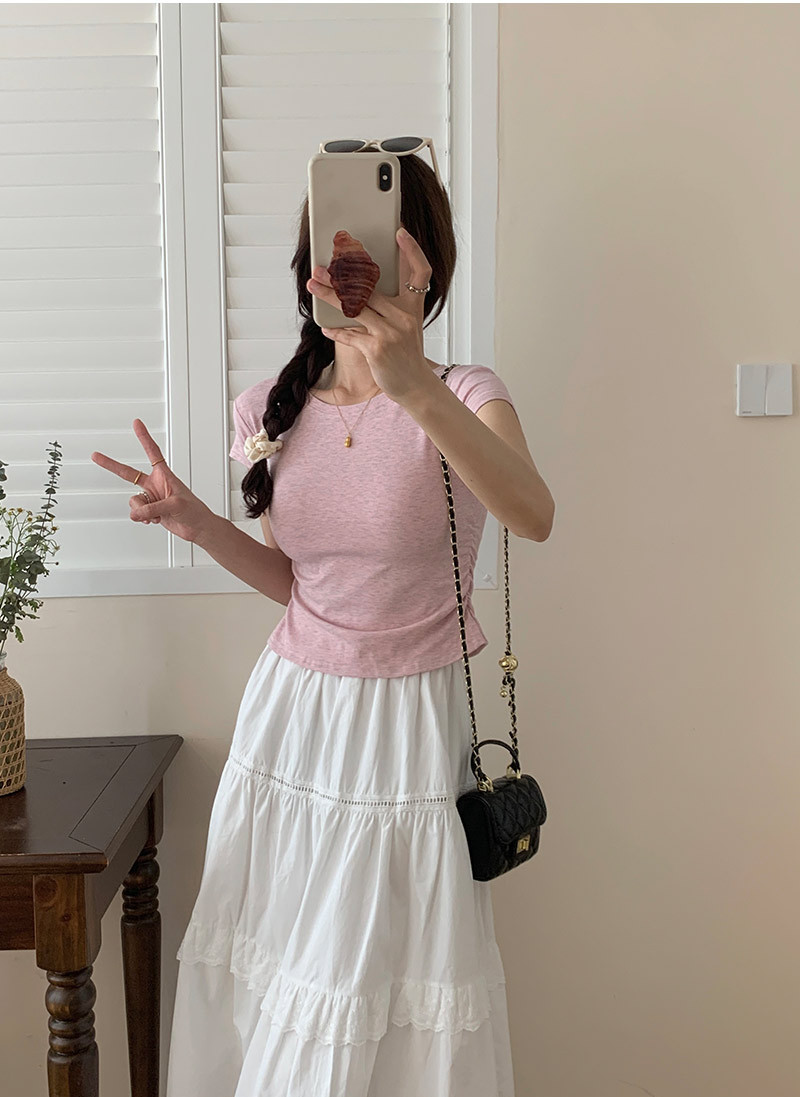 小柄女性向け塩系パフスリーブトップス全体画像