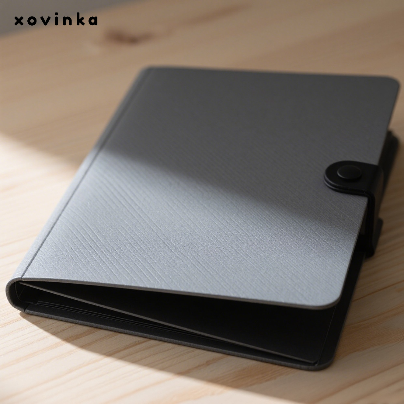 두꺼워진 플라스틱 폴더 전면 이미지