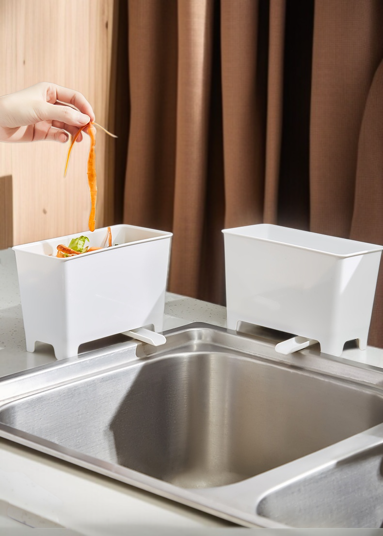 Úspora místa díky kompaktnímu kuchyňskému koši