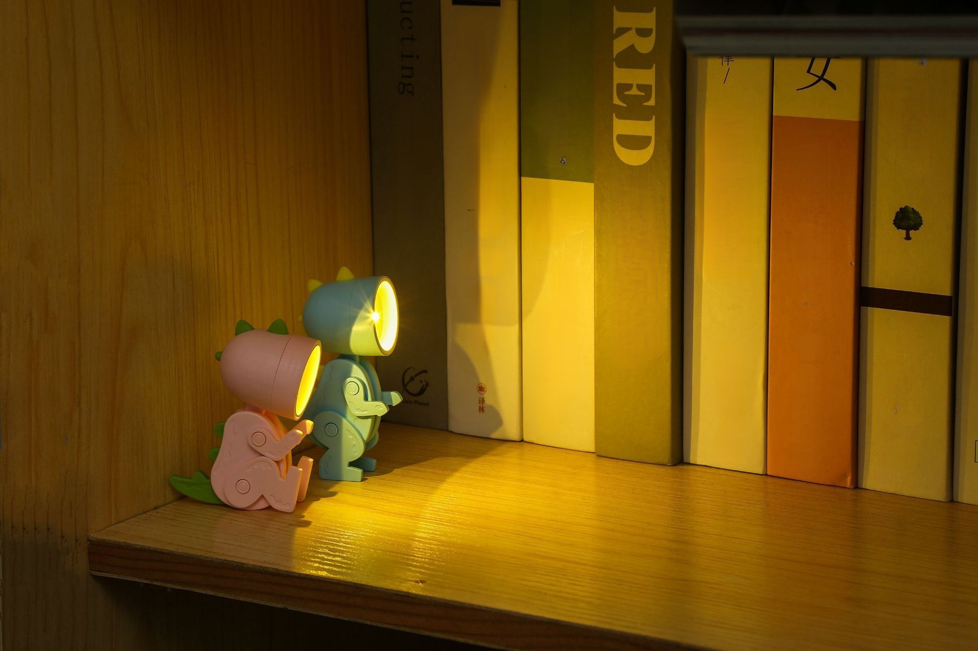 かわいいデザインのペットブックランプギフト