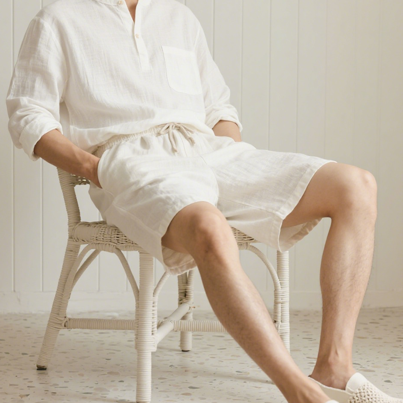 시원하고 통기성 좋은 남성 속건성 코튼 반바지 착용샷