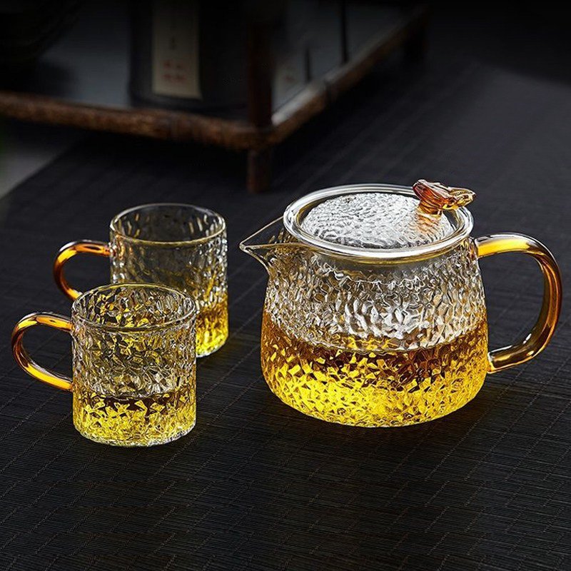 ガラス製のティーウェア