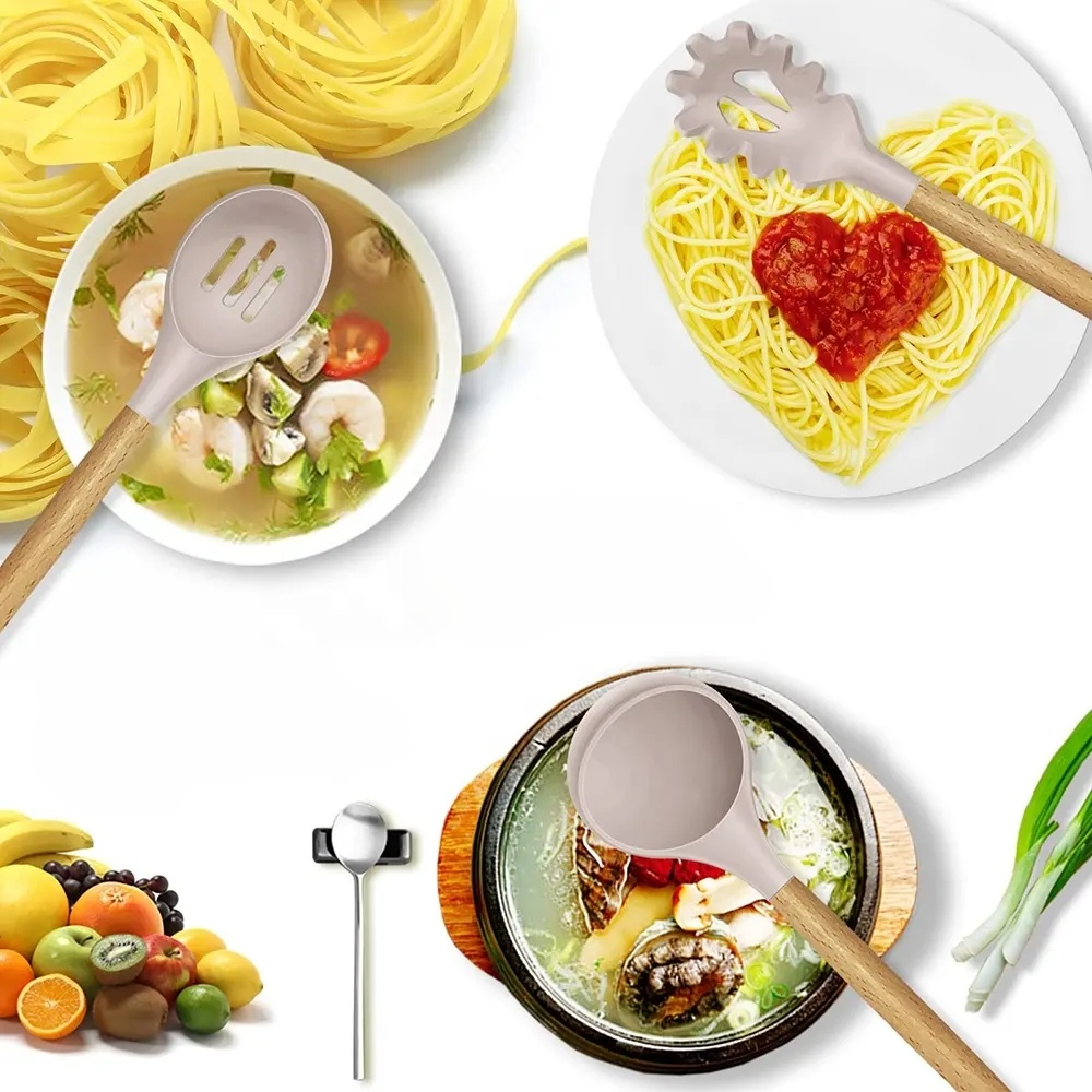 실리콘과 나무 주방용품 세트