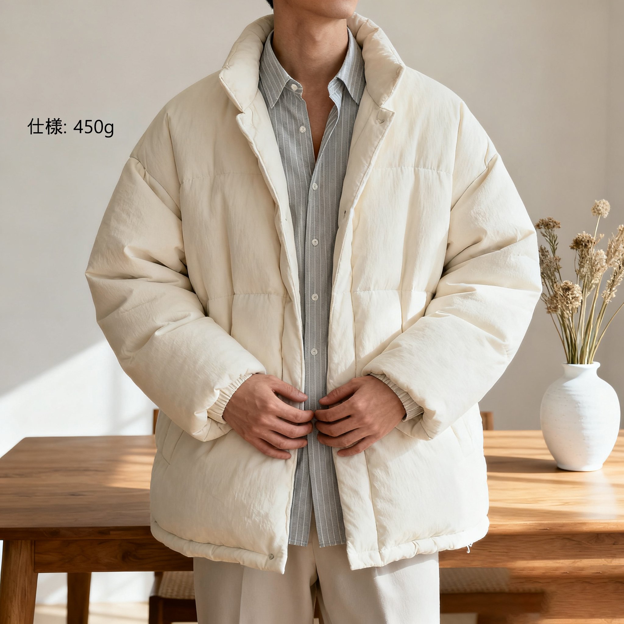 男性モデル着用の綿入りジャケット